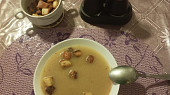 Rychlá kmínová polévka s krutónky