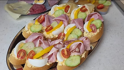 Sýrovo-česneková pomazánka na chlebíčky