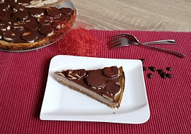 Kávový cheesecake se skořicovými sušenkami a banánem