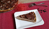 Kávový cheesecake se skořicovými sušenkami a banánem