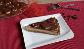 Kávový cheesecake se skořicovými sušenkami a banánem