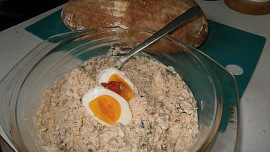 Jemná kuřecí pomazánka s koprem