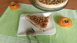 Lotus cheesecake s jablky a drobenkou