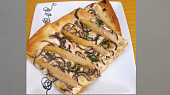 Pizza koláč s chřestem