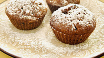 Banánové muffiny s čokoládou a skořicí