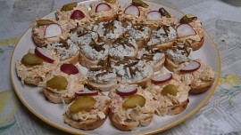 Šlehačková pomazánka z nivy