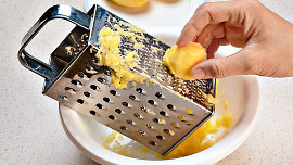 Placky z cizrny a kyselého zelí