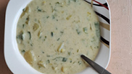 Drožďová polévka s pórkem