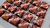 Red velvet brownies s tvarohem, Red velvet brownie s tvarohem