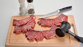 Švédské roštěnky s kaparovou omáčkou