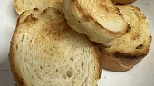 Brokolicová polévka, Krutonky