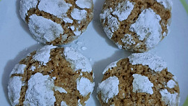 Perníkové crinkle cookies
