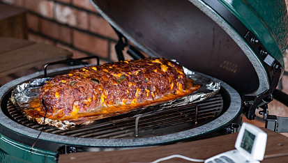 Zauzená plněná sekaná na grilu