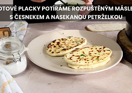 Indické placky naan z pánve (bez droždí)