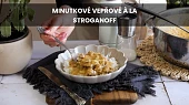 Minutkové vepřové à la Stroganoff