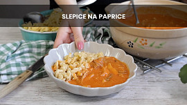 Slepice na paprice