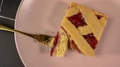 Křehký mřížkový koláč