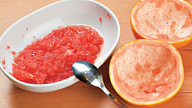 Grepový salát se šunkou