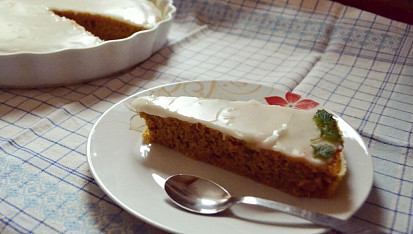 Mrkvový koláč s citronovou polevou