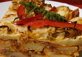 Bramborové lasagne s mletým masem