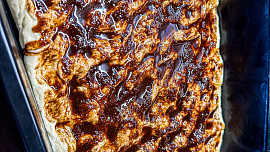 Focaccia s příchutí skořicových šneků
