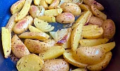 Americké bylinkové brambory, Pečené v Remoske, 45 min. Výborné.