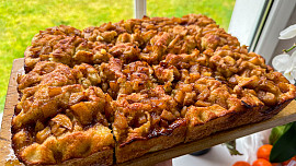Jablečná focaccia