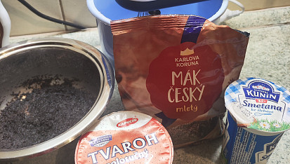 Maková zmrzlina s tvarohem