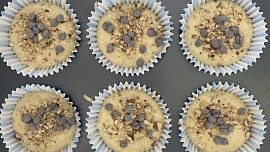 Banánové muffiny s ořechy a čokoládou