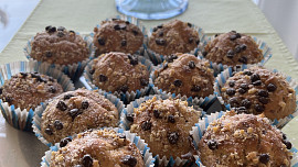 Banánové muffiny s ořechy a čokoládou