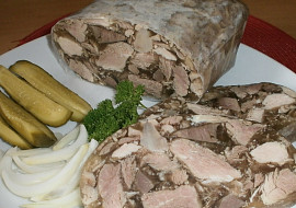 Tlačenka téměř dietní
