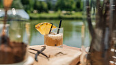 Piña Colada s kokosovým sorbetem a vanilkovo ananasovou pěnou