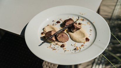 Vepřová líčka a pyré z vanilkového květáku, Vepřová líčka