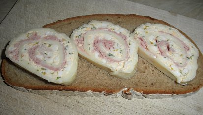Sýrová roláda se šunkou, Sýrová roláda se šunkou