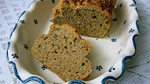 Chléb z červené čočky s tahini (vhodný pro diabetiky)