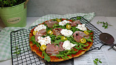 Cottage pizza s celozrnnou moukou, Cottage pizza s celozrnnou moukou