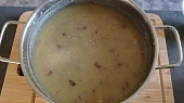 Hrachová polévka z uzených žeber, Hrachová polévka