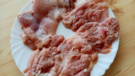 Kuřecí minutka z vykostěných marinovaných stehen