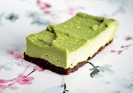 Matcha raw cheesecake