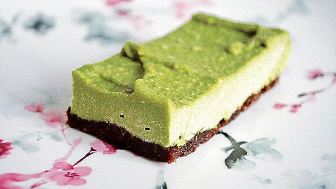 Matcha raw cheesecake