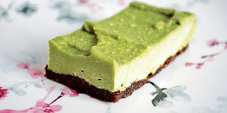 Matcha raw cheesecake