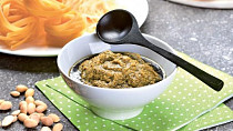 Bylinkové pesto