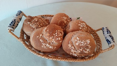 Celozrnné rohlíky s omládkem