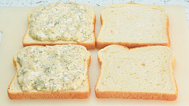 Tuňákové  sendviče z grilu