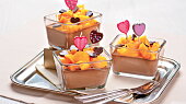 Čokoládová panna cotta s ovocem
