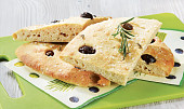 Focaccia s olivami