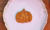 Linecké sušenky s čarodějnickým tématem (Recept na linecké sušenky)