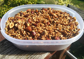 Ořechová granola