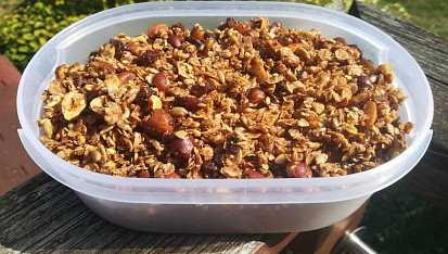 Ořechová granola