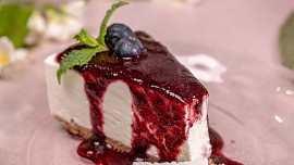 Nepečený cheesecake s borůvkami
